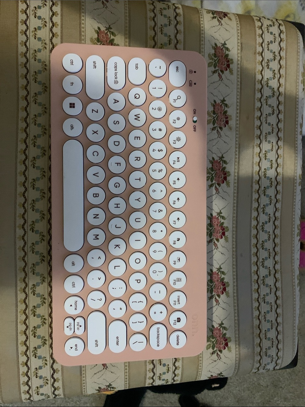 Wireless keyboard mini Onn